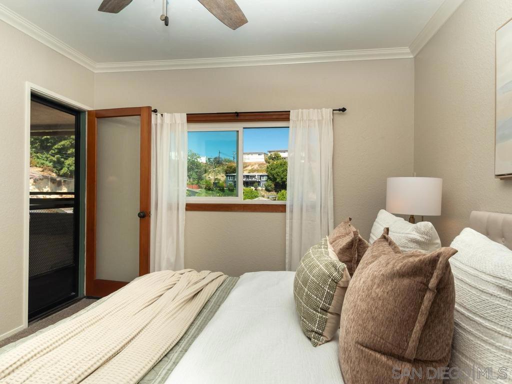 917 Torrance - photo 18