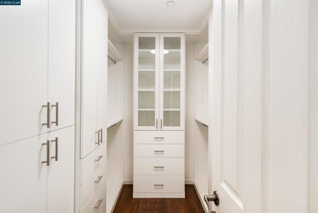 9752 Belladonna Dr, San Ramon CA: https://media.crmls.org/mediaz/26f2fef0-98ff-4b98-879b-cab7bdf90c2c.jpg