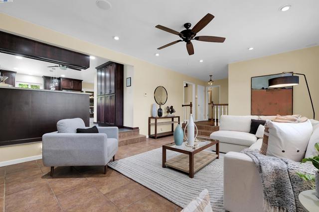 17561 Vineyard Rd, Castro Valley CA: https://media.crmls.org/mediaz/26f409a1-b9a9-4134-b0f7-5138a01e4323.jpg