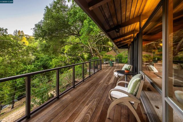 71 Silverwood Dr, Lafayette CA: https://media.crmls.org/mediaz/26f41c15-c128-4bc6-bf21-fbce2841adaf.jpg