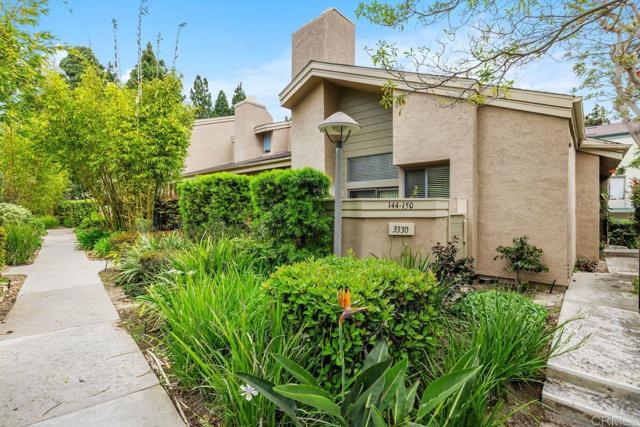 3330 Caminito Eastbluff, La Jolla CA: https://media.crmls.org/mediaz/26f43cfd-a057-484c-a1e0-686351004a61.jpg