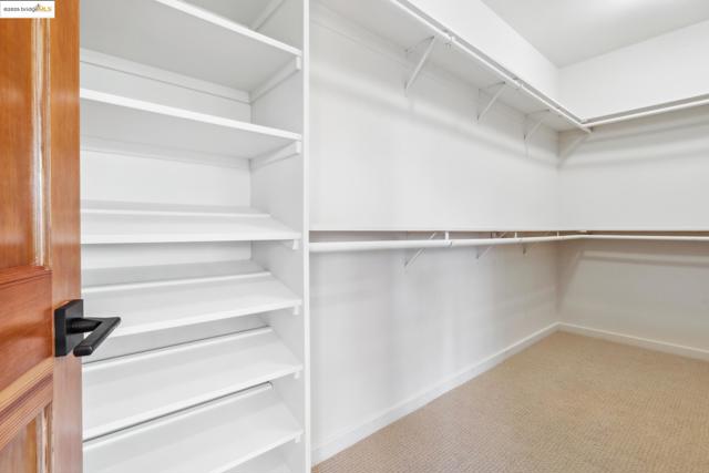 911 Aquarius Way, Oakland CA: https://media.crmls.org/mediaz/26f445c0-0de0-4049-9523-7ff3fcc8c9b6.jpg