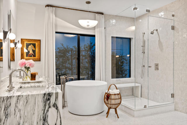 75465 Montecito Drive, Indian Wells CA: https://media.crmls.org/mediaz/26f467fe-59de-403f-bced-77c1ffcc6e81.jpg