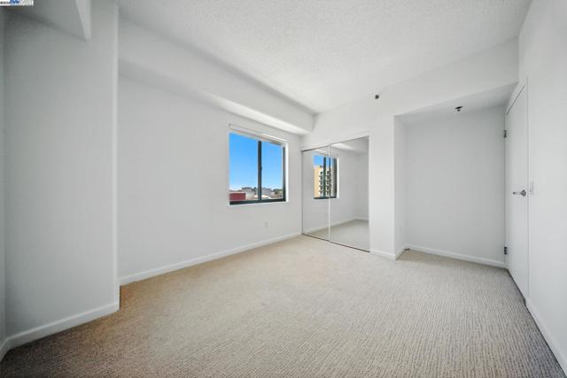 989 Webster, Oakland CA: https://media.crmls.org/mediaz/26f6066f-4f5c-4296-8596-4f55ad363a7c.jpg