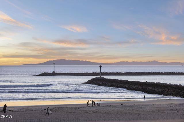 Detail Gallery Image 25 of 55 For 2421 Ocean Dr, Oxnard,  CA 93035 - 5 Beds | 4/1 Baths