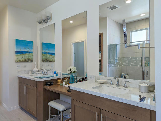Image 3 of 21 For 78882 Adesso Way
