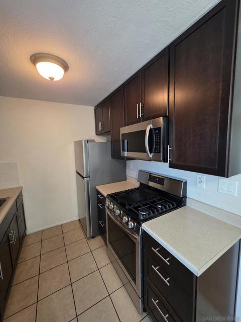 Image 4 of 13 For 9739 Winter Gardens Blvd  4