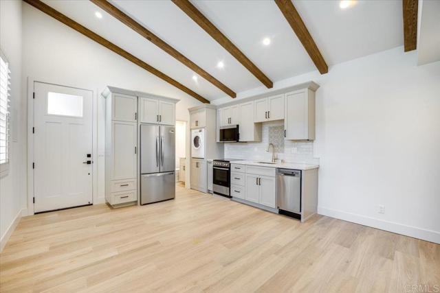 Front Image Thumbnail for CRNDP2511494