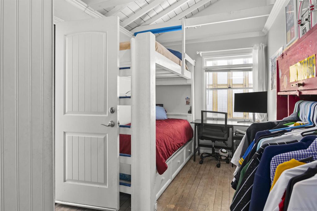 2810 Madison - photo 16