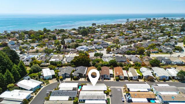 4160 Jade Street, Capitola CA: https://media.crmls.org/mediaz/26f96460-07da-4d97-b3b3-f36aadb24238.jpg