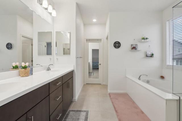 1941 Camden Street, Hollister CA: https://media.crmls.org/mediaz/26f971ab-1369-4dd0-a499-96836690828c.jpg