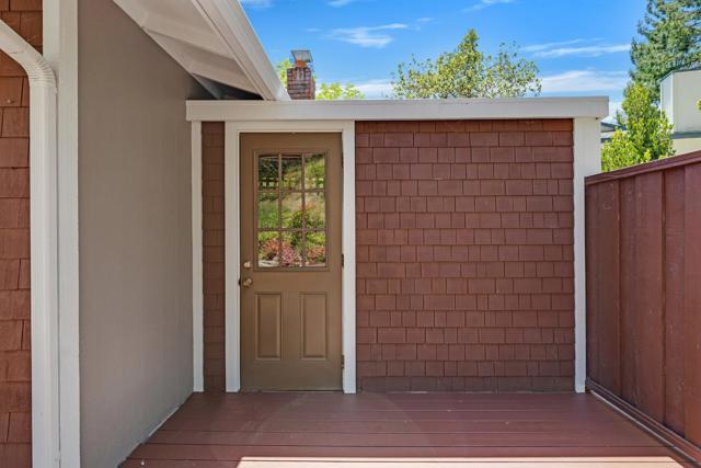 10 Banff Way, Pacifica CA: https://media.crmls.org/mediaz/26f9993d-73cb-4828-bbdf-a545d399d613.jpg