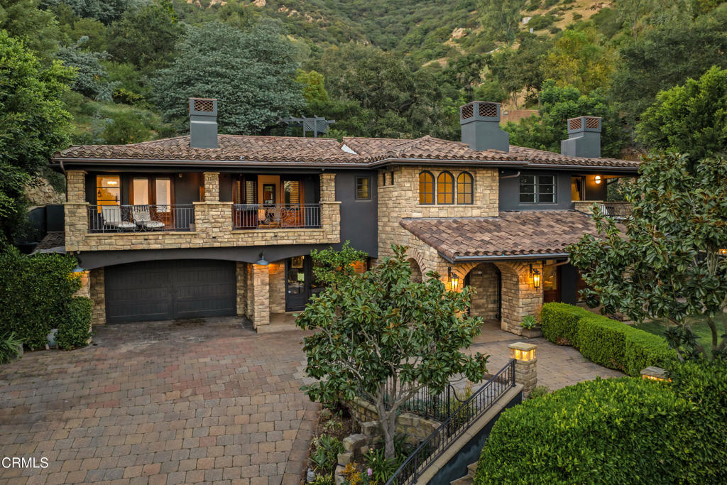 330 E Mountain Drive