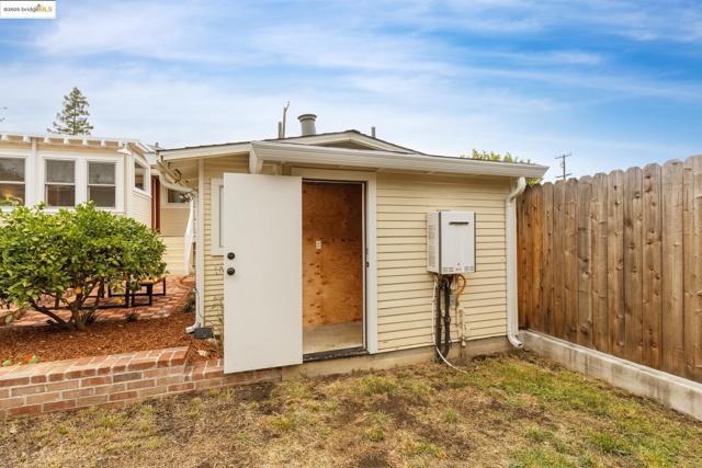 Image 49 of 60 For 2941 Madeline St