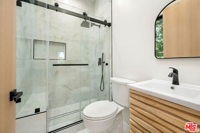 17510 Miranda Street, Encino CA: https://media.crmls.org/mediaz/26fa7055-bca2-4e84-bc2f-59df7e835b6c.jpg