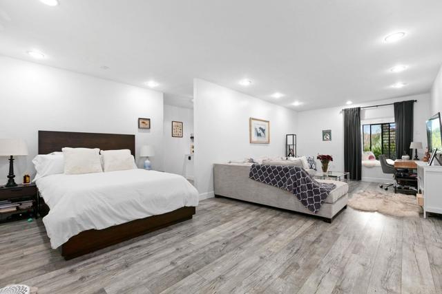 19950 Elfin Forest Ln, Escondido CA: https://media.crmls.org/mediaz/26fbd377-688c-4989-9567-1c03d148ef82.jpg
