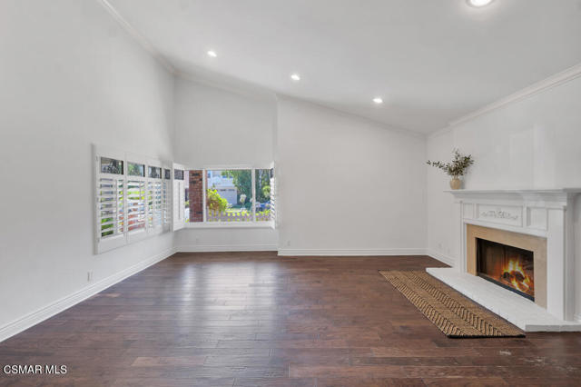 6344 Kerryhill Court, Agoura Hills CA: https://media.crmls.org/mediaz/26fc4ce4-3fd7-4fde-966a-b965cd6dfd95.jpg