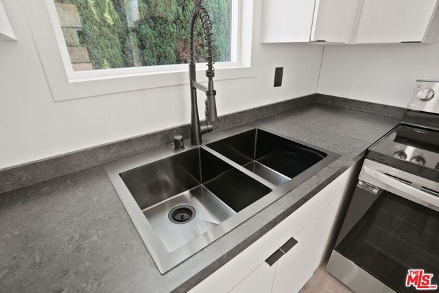 1716 Lodgepole Road, San Marcos CA: https://media.crmls.org/mediaz/26fc5e72-29e1-4aeb-9ebb-a8dc63277956.jpg