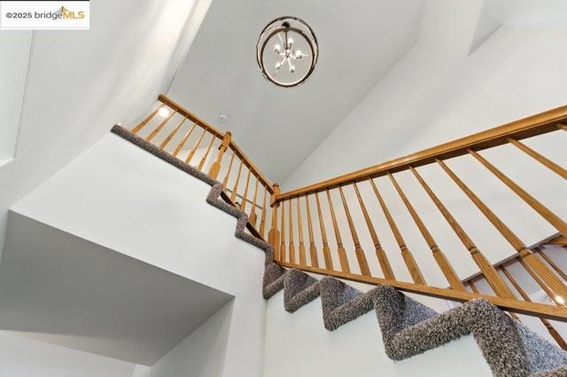 205 Dandelion Ln, San Ramon CA: https://media.crmls.org/mediaz/26fd309f-717b-4c65-8e32-73bb5d5ec41f.jpg