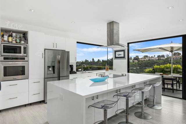 6544 Caminito Northland, La Jolla CA: https://media.crmls.org/mediaz/26fdee3e-8843-440b-b6b4-c2079d3c9808.jpg