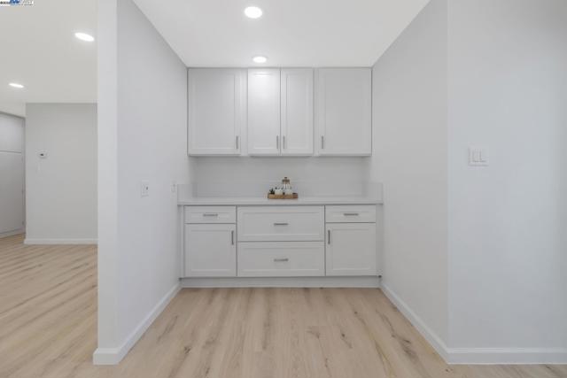 6919 Wilson Way, El Cerrito CA: https://media.crmls.org/mediaz/26fe3218-48d9-4b46-b73c-73b1bc14fd97.jpg