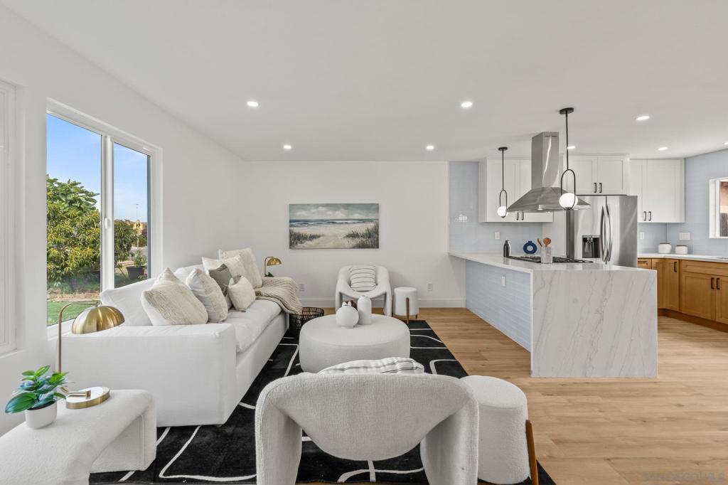 MLS #250045026SD image #11