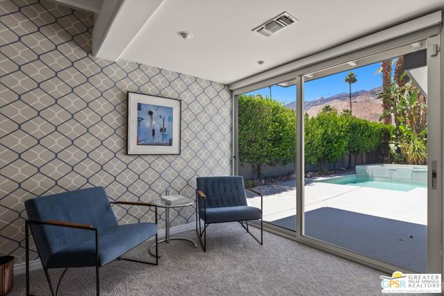 1279 S Driftwood Drive, Palm Springs, CA 92264