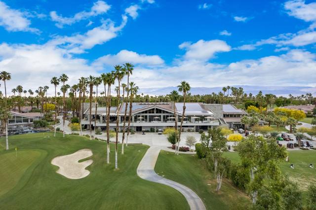 162 Lost River Drive, Palm Desert CA: https://media.crmls.org/mediaz/26feadc4-25a5-4145-8a4a-c24c69b2e3df.jpg