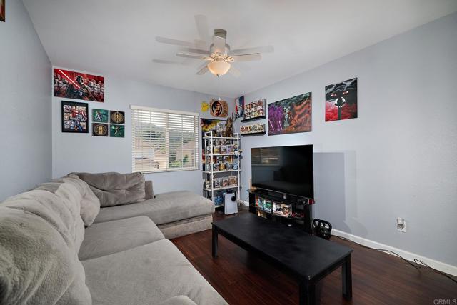 29720 Gracilior Drive, Escondido CA: https://media.crmls.org/mediaz/26fef25e-68dd-4e6e-b00e-231b208a7502.jpg