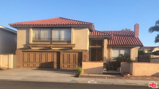 9872 Vicksburg Dr, Huntington Beach, CA 92646