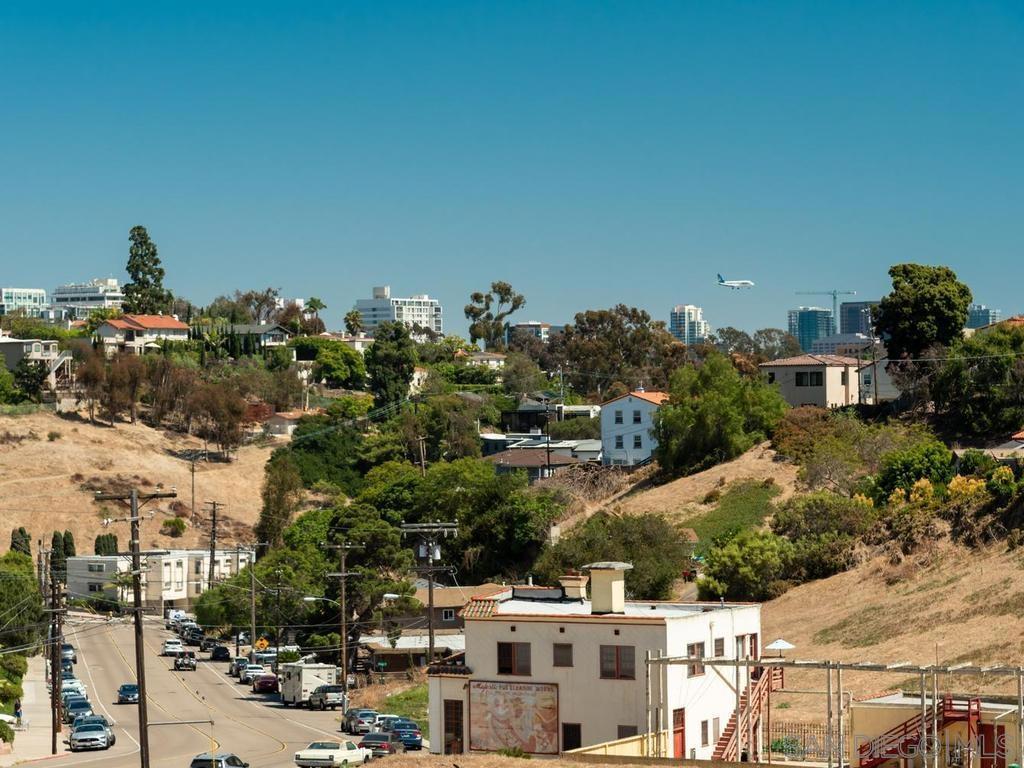 917 Torrance - photo 16