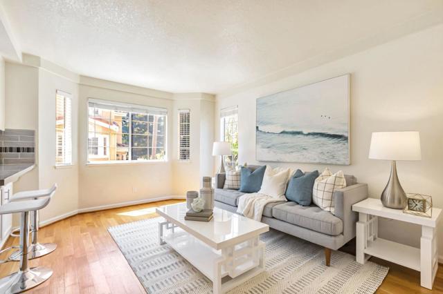 10 Tyrella Court, Mountain View CA: https://media.crmls.org/mediaz/2701126b-b093-43f0-ab97-c5dee8a976e5.jpg