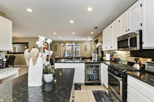 017_Kitchen