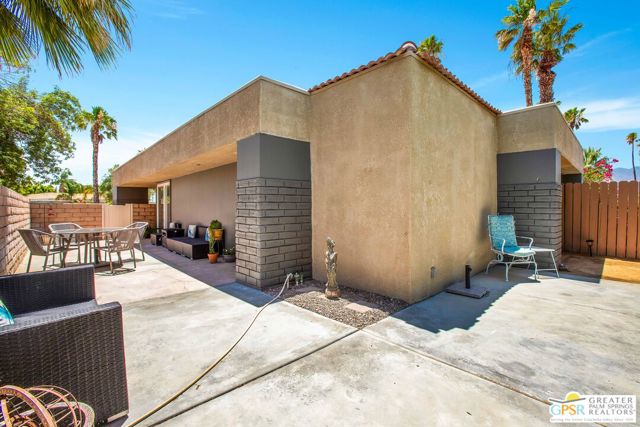 1310 Sunflower Circle, Palm Springs, California 92262, 2 Bedrooms Bedrooms, ,1 BathroomBathrooms,Condominium,For Sale,Sunflower,24408637