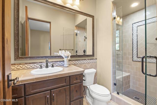 82 Queens Garden Drive, Thousand Oaks CA: https://media.crmls.org/mediaz/27018181-dbe0-478e-a974-348f4b34c89a.jpg