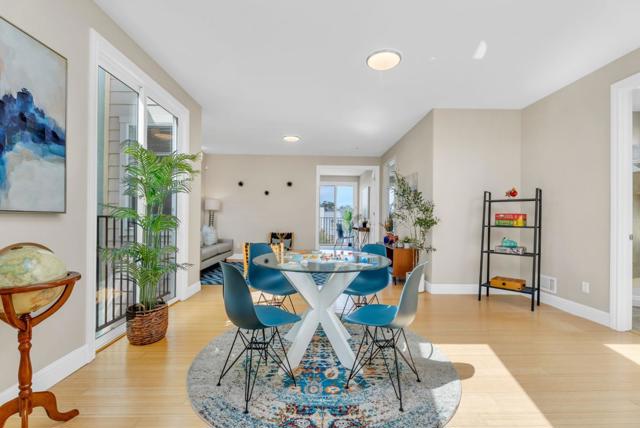 1851 21st Avenue, San Francisco CA: https://media.crmls.org/mediaz/2701a386-074b-4d8e-82fb-4b88e9f53968.jpg