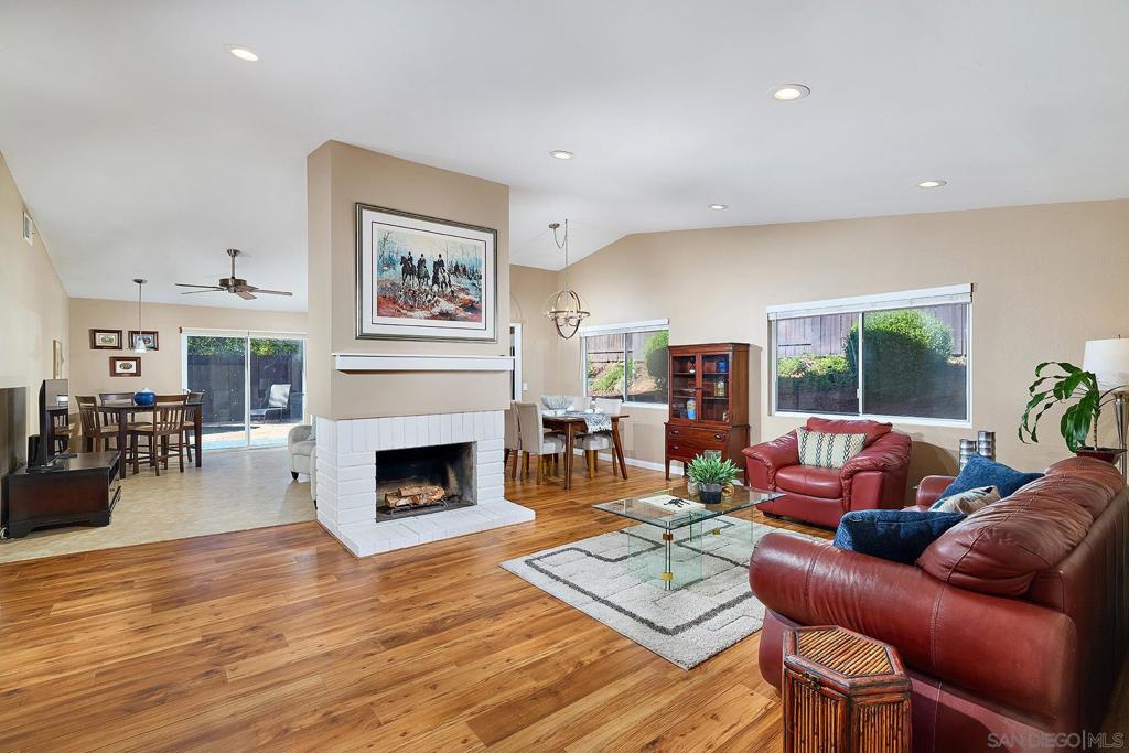 MLS #250043043SD image #8