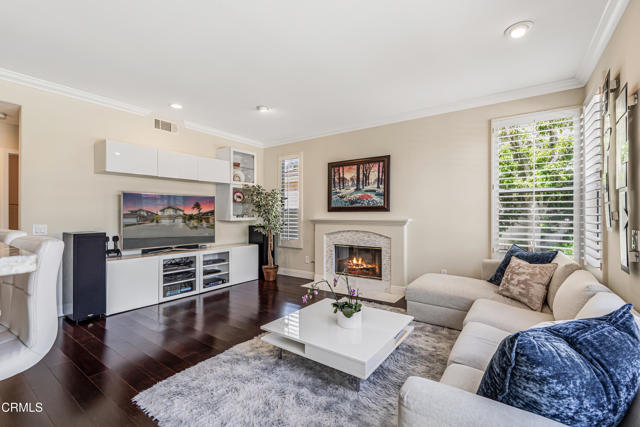 1449 La Culebra Circle, Camarillo CA: https://media.crmls.org/mediaz/27045963-8f37-4722-ad12-9dc6af172c15.jpg