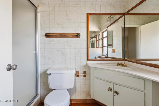 379 Greenway Avenue, Newbury Park CA: https://media.crmls.org/mediaz/2704597e-528b-41b6-b324-0798da6161b7.jpg