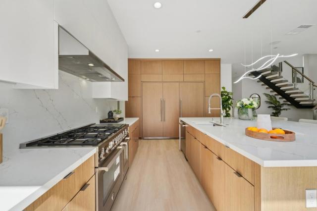 709 Vinemaple Terrace, Sunnyvale CA: https://media.crmls.org/mediaz/27048a65-c731-4060-91ac-269830bef3d2.jpg