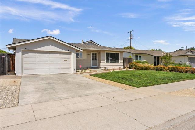 897 Loyalton Drive, Campbell CA: https://media.crmls.org/mediaz/2704bde8-438b-48be-bc0d-b1ddf10485df.jpg