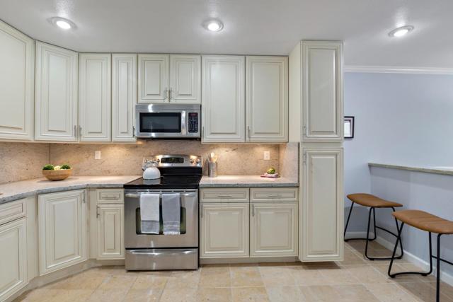 1061 Beach Park Boulevard, Foster City CA: https://media.crmls.org/mediaz/270540e8-5869-4fee-b885-b3dc8796fd8c.jpg