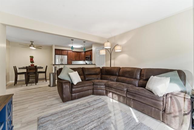 Detail Gallery Image 8 of 25 For 5402 Balboa Arms Dr #314,  San Diego,  CA 92117 - 2 Beds | 2 Baths