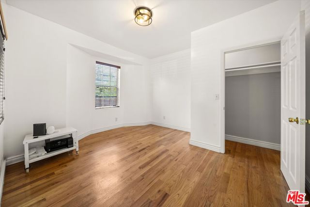 1404 N Hoover Street, Los Angeles CA: https://media.crmls.org/mediaz/27060805-0086-47bb-8617-9b50bb6ffa5e.jpg