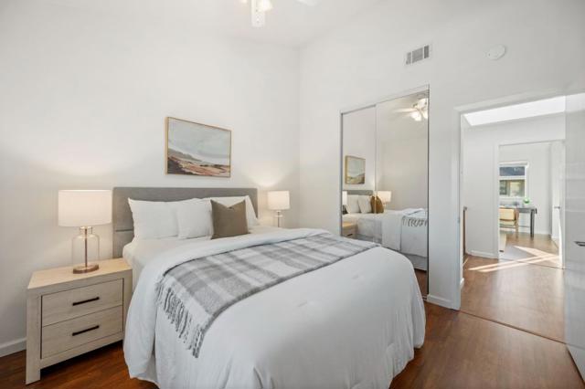 241 Bonita Lane, Foster City CA: https://media.crmls.org/mediaz/27067dcb-f7b9-45d8-9586-3b3ad80e163c.jpg