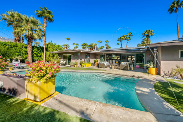 2749 E Livmor Avenue, Palm Springs, CA 92262