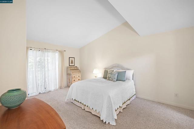 368 Grapevine Pl, Pleasant Hill CA: https://media.crmls.org/mediaz/2707e153-078a-4248-96d8-ff1c67a0ca7e.jpg
