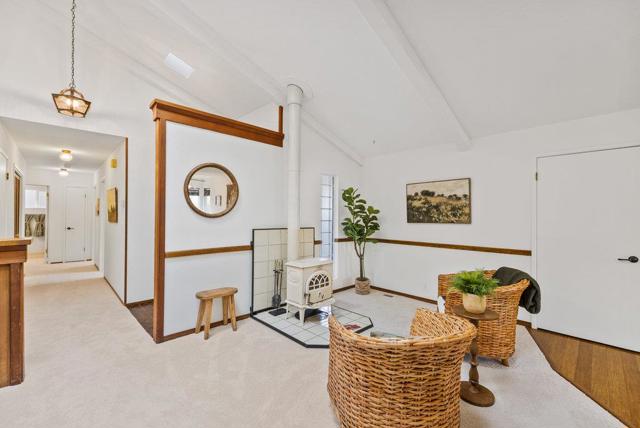 1435 Dolphin Drive, Aptos CA: https://media.crmls.org/mediaz/27085d47-72a8-4324-8415-4e4cc55b26bb.jpg