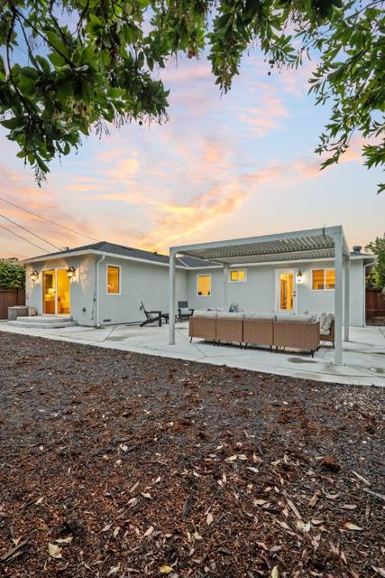 631 Wilson Court, Santa Clara CA: https://media.crmls.org/mediaz/270866f9-0f4a-4ace-b9ab-3d70292bff1a.jpg