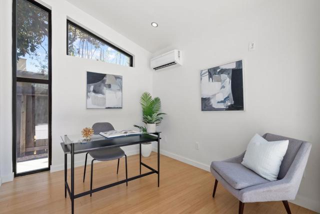 986 Loma Verde Avenue, Palo Alto CA: https://media.crmls.org/mediaz/27087625-2ccc-49a4-834a-dcb3a1e00967.jpg